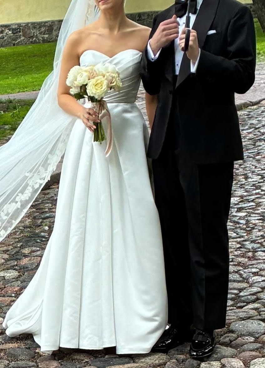 Hääpuku 7184